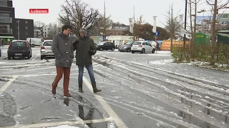 Jan Cools geeft fakkel Lokerse Feesten door aan Timothy Heyninck