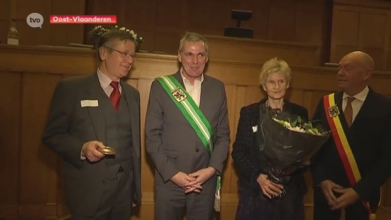 Vijf verdienstelijke Oost-Vlamingen gehuldigd door de provincie