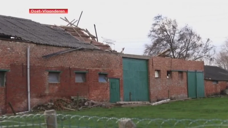 In verschillende steden en gemeenten zijn straten afgesloten door schade of instortingsgevaar