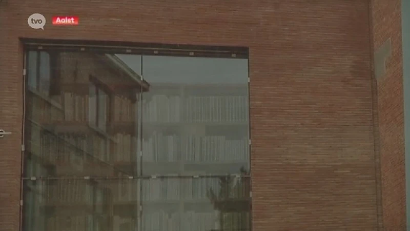 Aalst: Utopia krijgt gigantische boekenkast waarin 10.000 boeken kunnen
