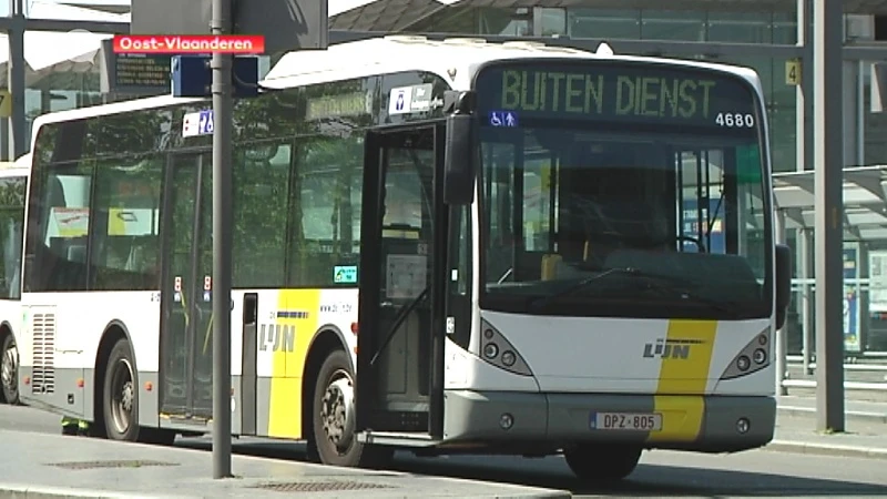 Staking De Lijn: Helft bussen rijdt niet uit