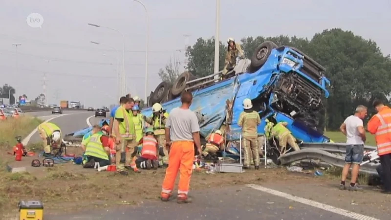 Hoofdafbeelding voor artikel Oprit E17 in Sint-Niklaas…