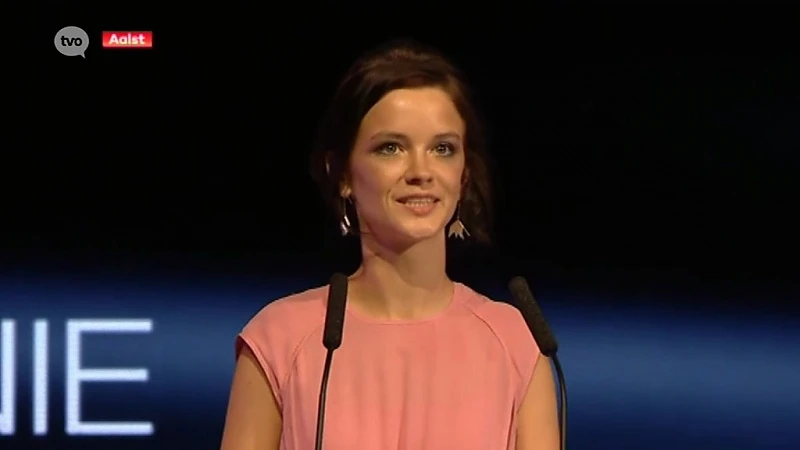 Lynn Van Royen wint prestigieuze Europese prijs voor rol in ''Beau Séjour''