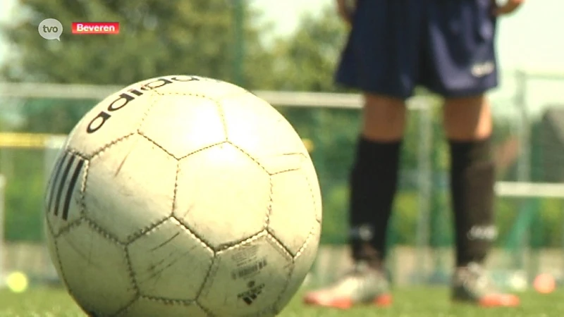 Voetballertjes FC Bosdam Beveren hebben dan toch hun sportkamp