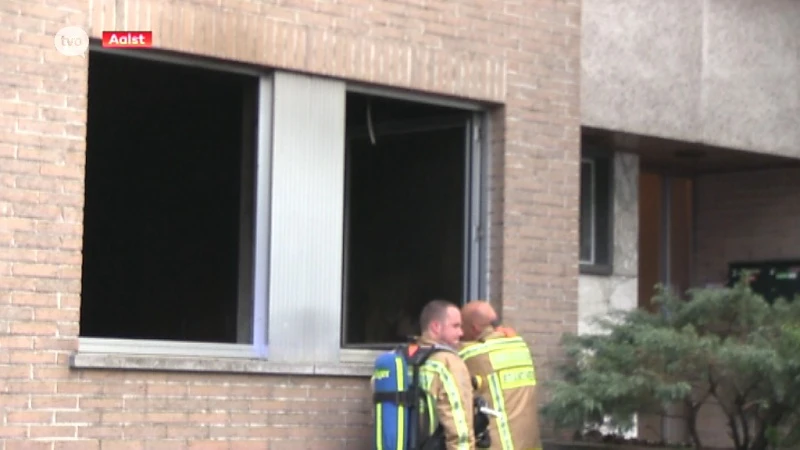 Bewoners appartementsgebouw geëvacueerd bij brand in Aalst