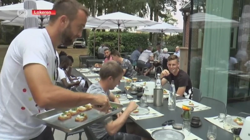Spelers Sporting Lokeren restauranthouder voor één dag