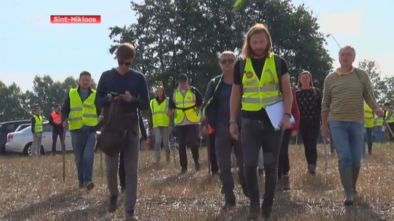 Hoofdafbeelding voor artikel Honderden mensen starten samen…