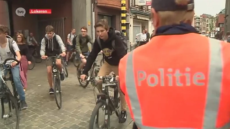 Politie houdt verscherpt toezicht in de omgeving van de scholen