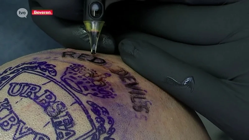 Rode Duivelsfan laat Belgisch embleem op hoofd tatoeëren