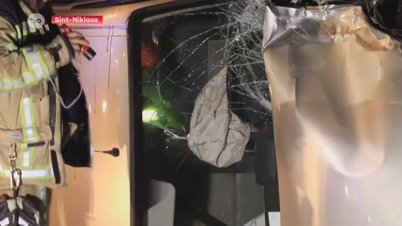 Zwaargewonde bij verkeersongeval in Sint-Niklaas