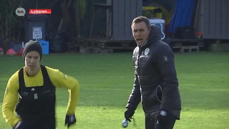 Exit Peter Maes, Vidarsson pakt tijdelijk over in Lokeren