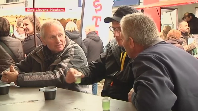 Houtem Jaarmarkt lokt 20.000 bezoekers ondanks regenweer