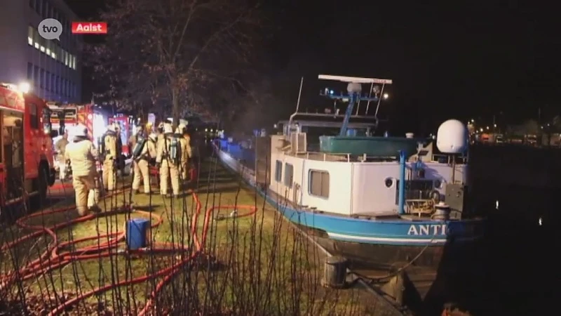 Brand in machinekamer van schip dat bio-ethanol vervoert in Aalst