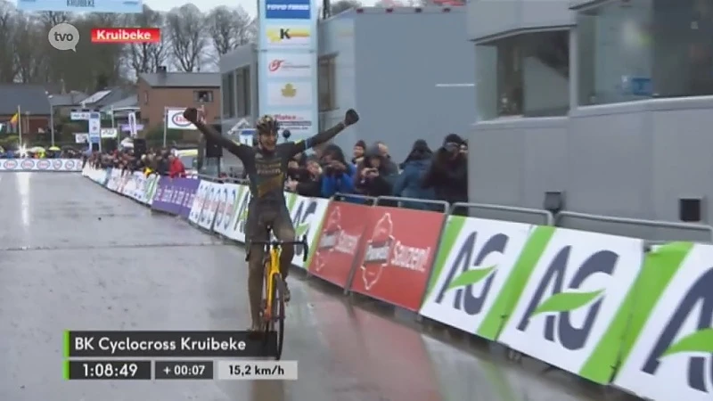 Toon Aerts wint BK veldrijden in Kruibeke