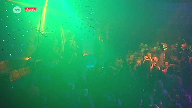 Pintje te veel op tijdens de Nacht van Oilsjt Mjoezik? Carnavalsgroep Beschomt brengt u naar huis!