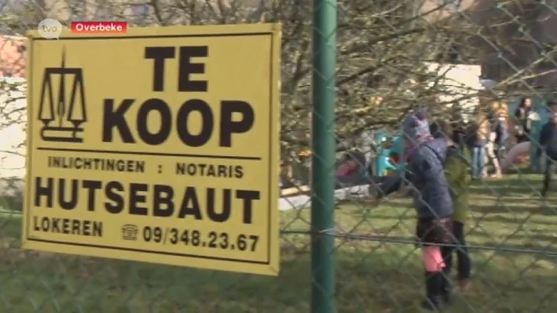 Ouders kopen grond naast schooltje Overbeke (Wetteren): "Anders geen speelplaats voor onze kinderen"