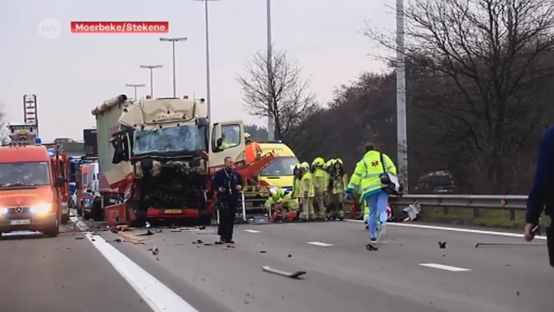 Twee truckers zwaargewond na ongevallen op E34 in Moerbeke en Stekene