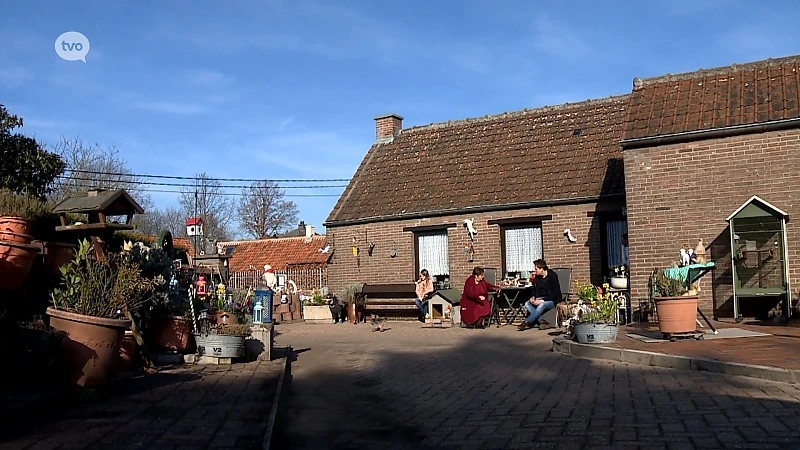 In De Buurt - Gezelligheid in de tuin van Rita