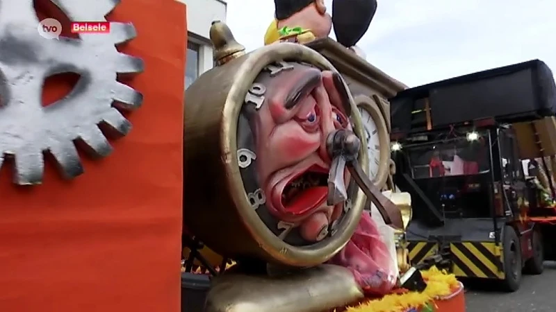 Grote carnavalstoet trekt door de straten van Belsele