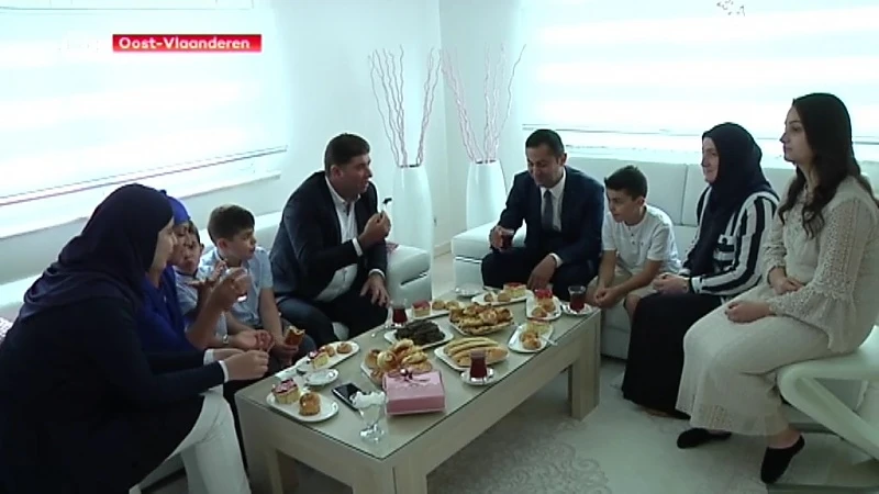 Hoofdafbeelding voor artikel Moslimgemeenschap viert einde…