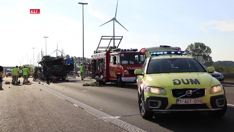 Alweer botsing in staart van file aan wegenwerken E17