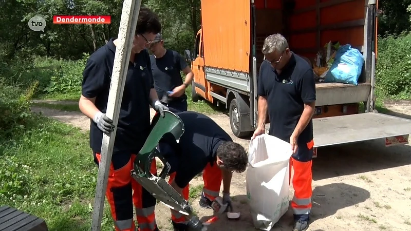 Dendermondse schepenen lopen mee met reinigingsteam op snikhete schoonmaakronde