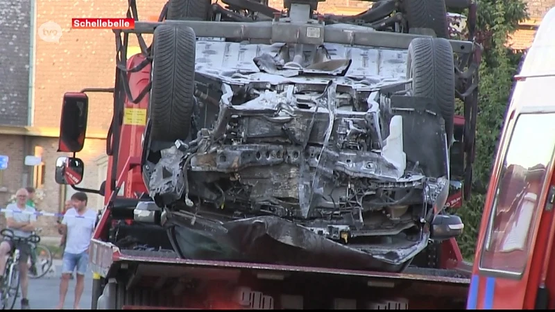 Achtervolging na banale aanrijding in Schellebelle eindigt met zware crash