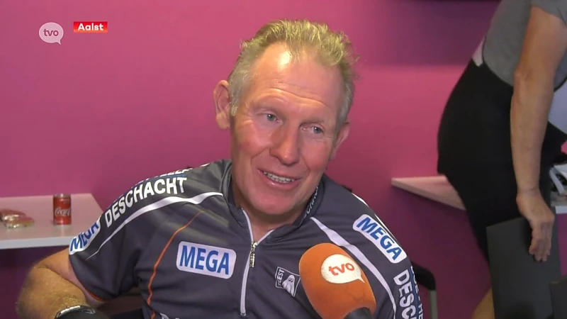 Hoofdafbeelding voor artikel Vlaamse wielerhelden lovend…