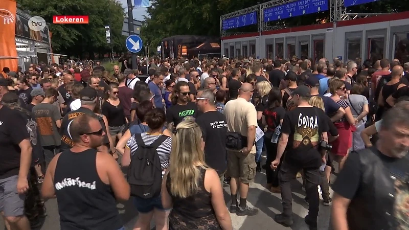 Metalheads overspoelen Grote Kaai voor avondje Lokerse Feesten