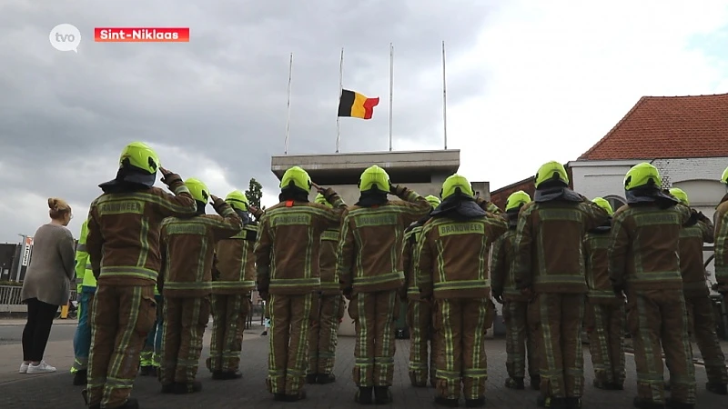 Brandweerkorpsen houden 1 minuut stilte om Beringse collega's te herdenken