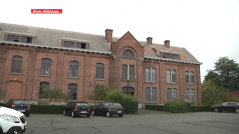 Asbest-onderdak ligt al maanden bloot bij werken vredegerecht Sint-Niklaas