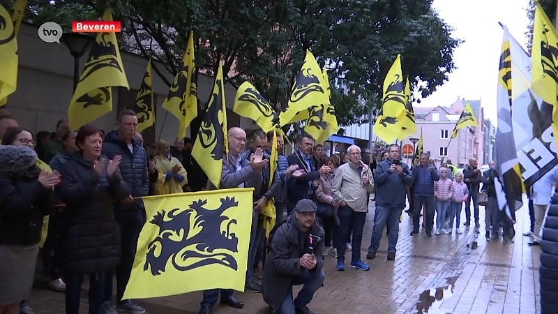 Regionale kopstukken Vlaams belang zakken af naar Beveren voor protest tegen nieuwe noodopvang asielzoekers