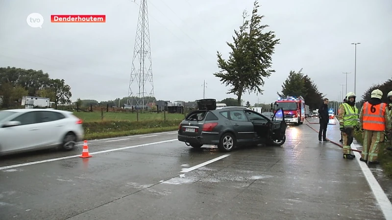 Pool gewond na aanrijding met vrachtwagen op N45 in Denderhoutem