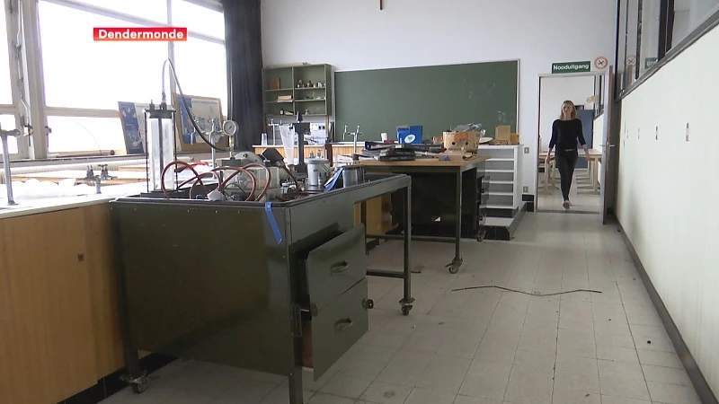 Dit weekend kan je de oude Abdijschool in Dendermonde voor een laatste keer bezoeken
