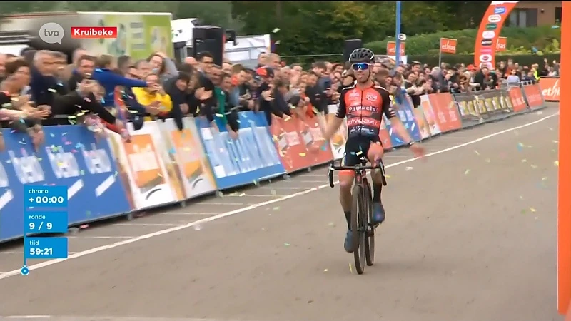 Eli Iserbyt heerst in Polderscross