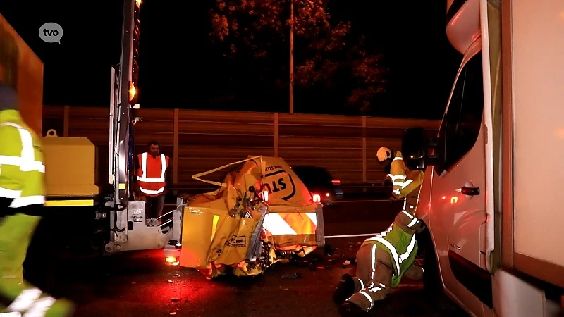 Sint-Niklaas: Bestuurder zwaargewond na botsing tegen signalisatiewagen