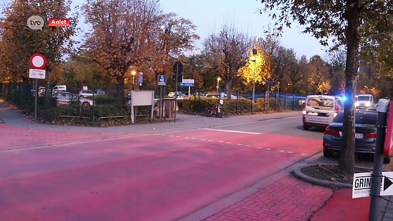 Fietser zwaargewond na aanrijding op fietskruispunt op Gheeraerdtslaan in Aalst
