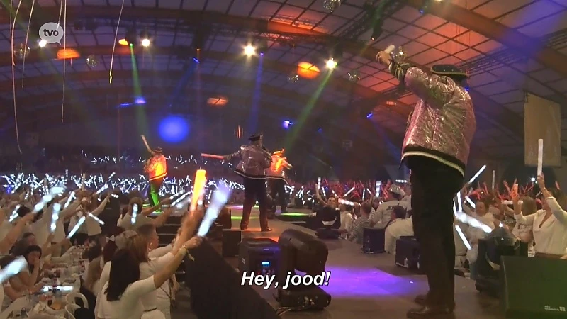 Aalsterse carnavalisten in koor tijdens zangfeest: "Hey, jood!"