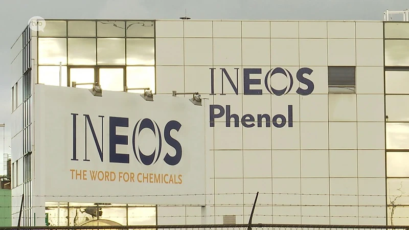 Personeel Ineos Phenol legt bedrijf stil na plots ontslag vakbondsman