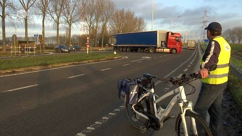 Vrachtwagenchauffeurs negeren omleiding N450, er komen extra controles