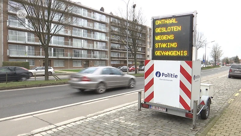Staking in gevangenis Dendermonde brengt werking lokale politie in het gedrang