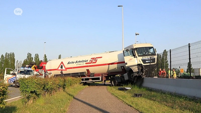 Hoofdafbeelding voor artikel Dronken trucker maakt brokken…
