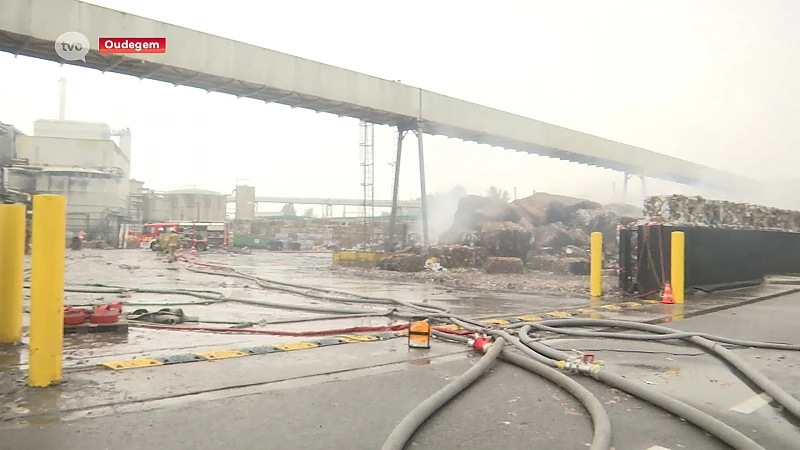 Brand onder controle bij VKP in Oudegem, nablussen blijft nog nodig