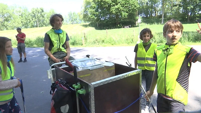 Coronavirus - Kinderen steken handen uit de mouwen in strijd tegen zwerfvuil