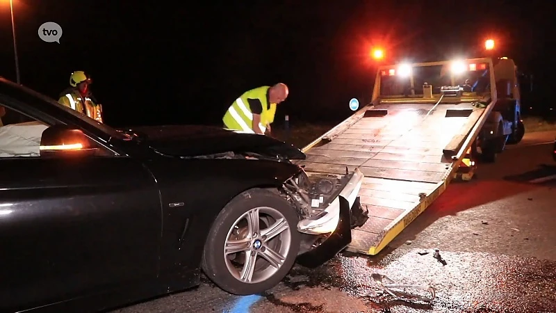 Twee gewonden bij aanrijding op parallelweg E34, mogelijk na een race