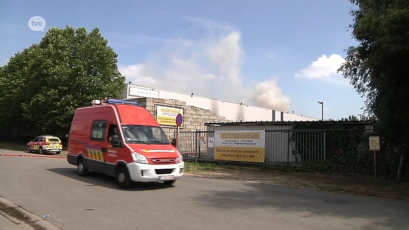 Brand bij afvalverwerkend bedrijf in Lokeren