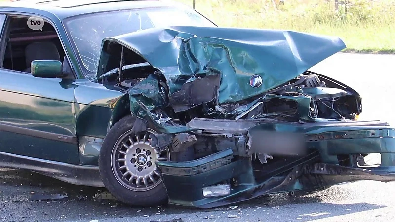 Zwaar verkeersongeval op N41 in Hamme