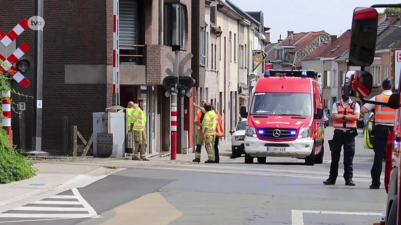 Rolstoelgebruiker door trein gegrepen aan spoorwegovergang, hulp kon niet meer baten