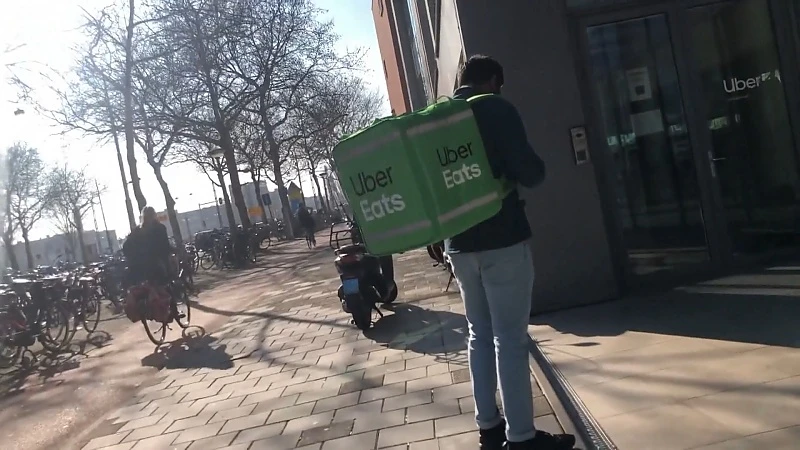 Uber Eats levert vanaf vanavond ook maaltijden in Sint-Niklaas