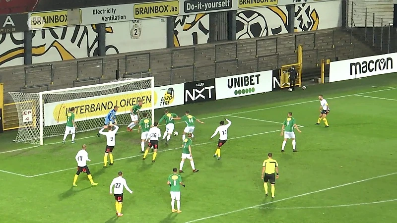 Amateurvoetbal in openlucht met onmiddellijke ingang stilgelegd